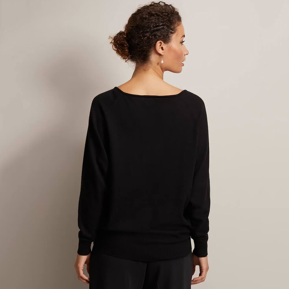 Fine knit v outlet neck jumper